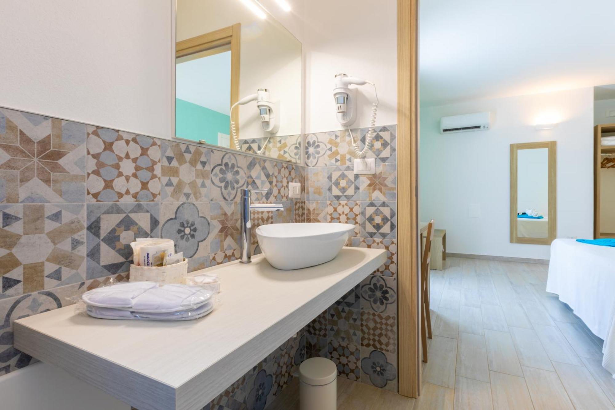 أليستي Tenuta Aletheia B&B الغرفة الصورة